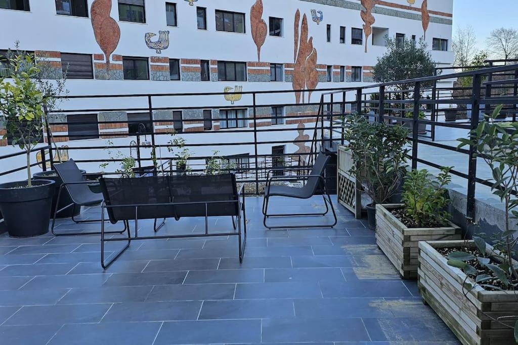 Deluxe Flat With Garden_Tirana Apartment Ngoại thất bức ảnh